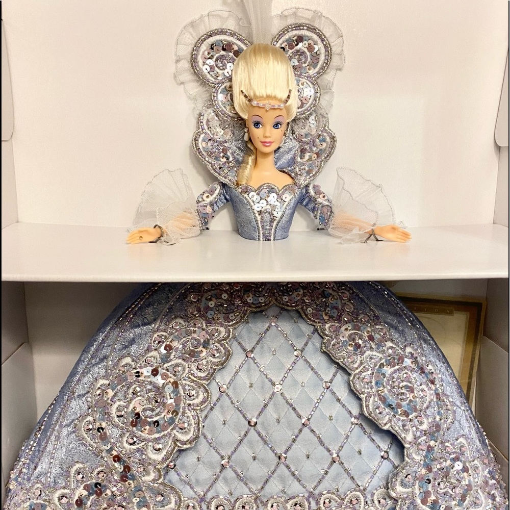 🌹🍃New In Box-1997 Bob Mackie-Limited Edition “Madame Du” Porcelain Barbie Doll - Picture 3 of 16
